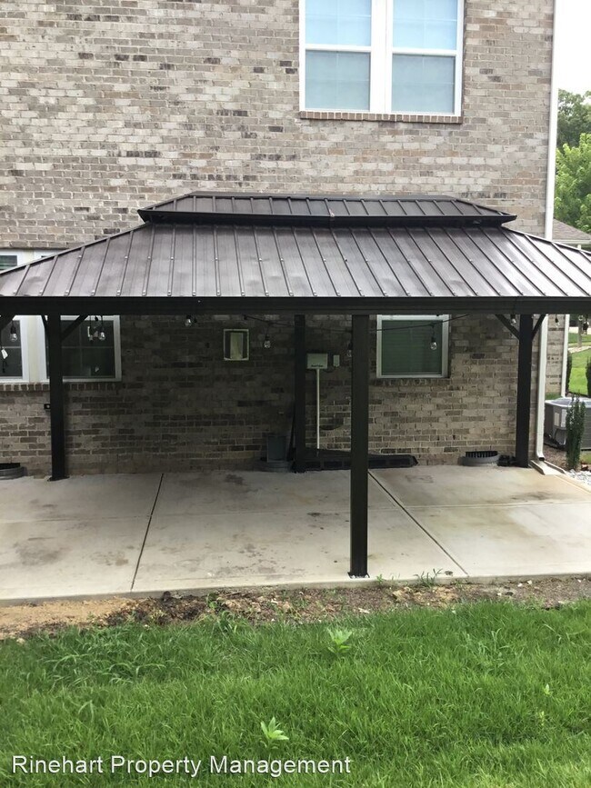 Foto del edificio - 5 br, 3 bath House - 699 Old Cove Rd