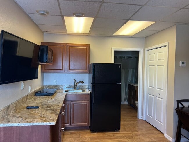 Building Photo - 2777 N Poinciana Blvd