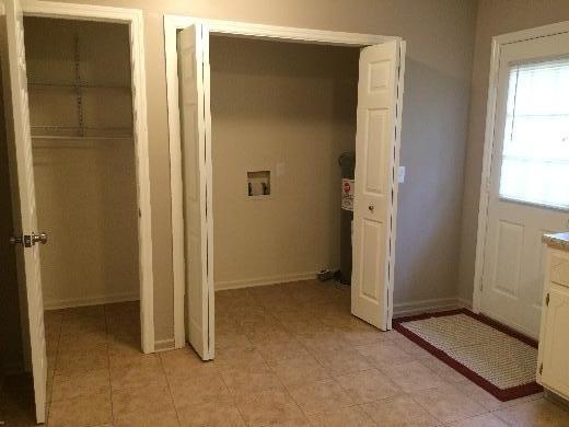 Foto del edificio - Duplex 2bdrm Hermitage, convenient locat