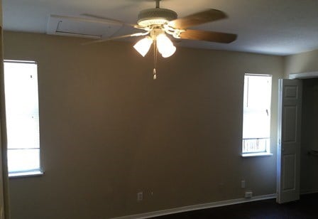 Building Photo - 824 Renfro Dr