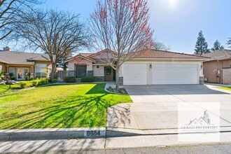 Building Photo - 8684 N Recreation Ave