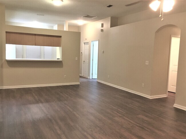 Foto del edificio - 12755 Black Angus Dr