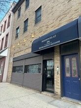 Building Photo - 260 Broadway
