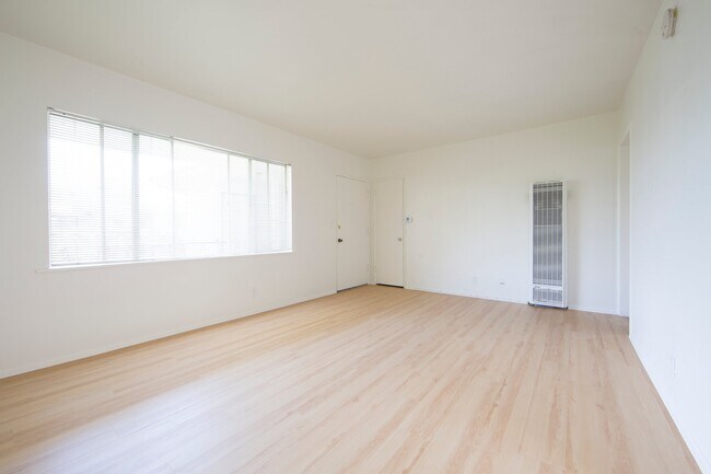 Building Photo - 667-669-669 Levering Ave