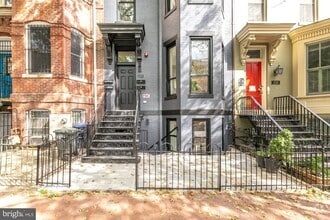 Building Photo - 1133 5th St NW