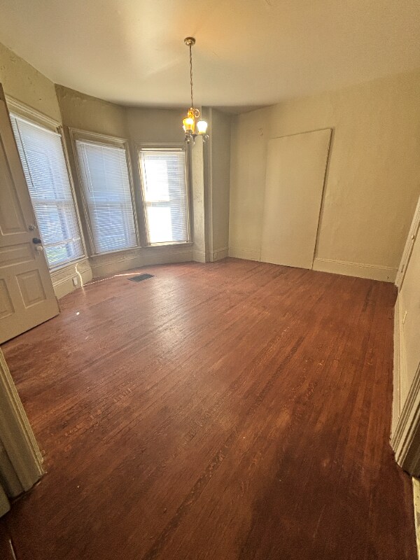 Building Photo - 419 W Vine St