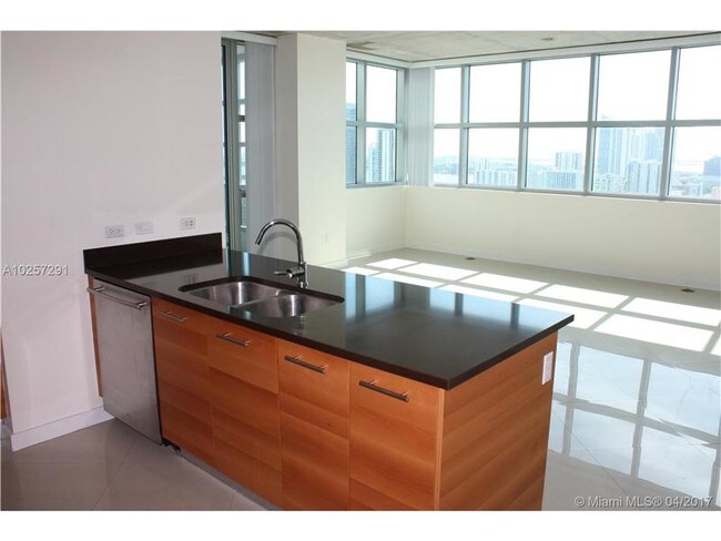 Foto del edificio - 3301 NE 1st Ave