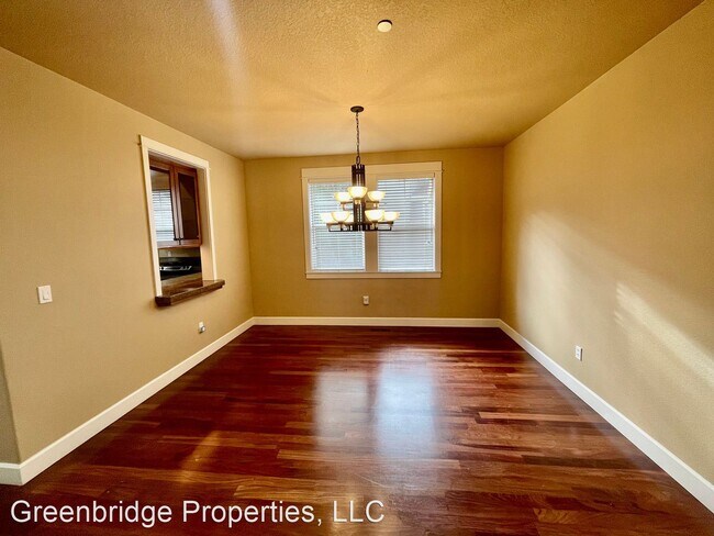Foto del edificio - 3 br, 2.5 bath House - 8557 SE Bristol Par...