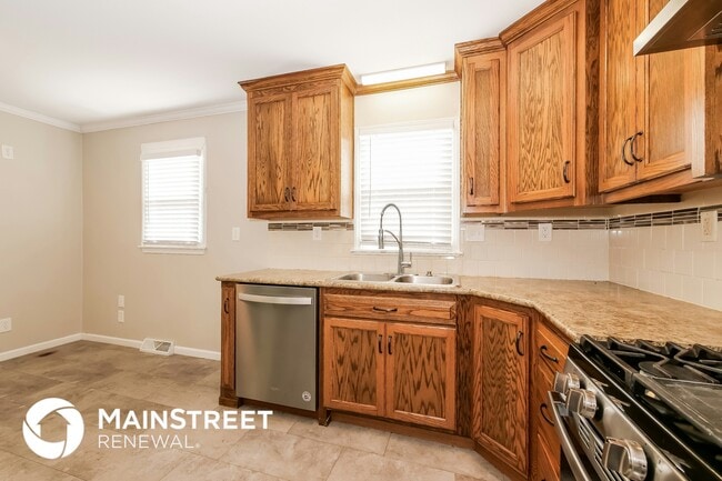 Building Photo - 17209 Chula Vista Dr