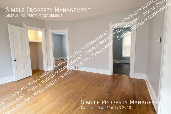 Building Photo - Nice 2 Bedroom 1 Bath In Heritage Hill