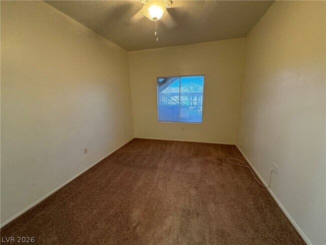 Foto del edificio - 2305 W Horizon Ridge Pkwy