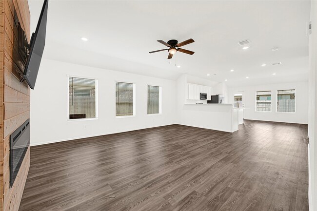 Foto del edificio - 17123 Daylily Dune Wy