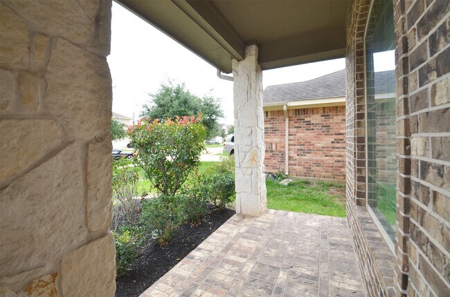 Foto del edificio - 18831 Providence Valley Trail