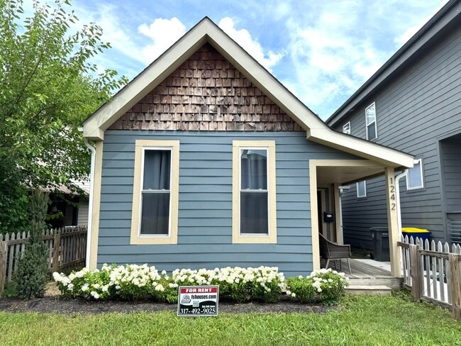 Fountain Square 2 Bedroom and 2 Bathroom - Fountain Square 2 Bedroom and 2 Bathroom House