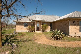 Building Photo - 10106 Schmidt Ln