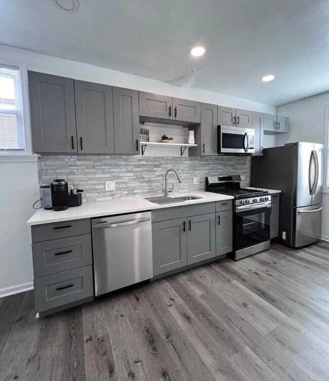 Foto del edificio - 4358 N Oak Park Ave