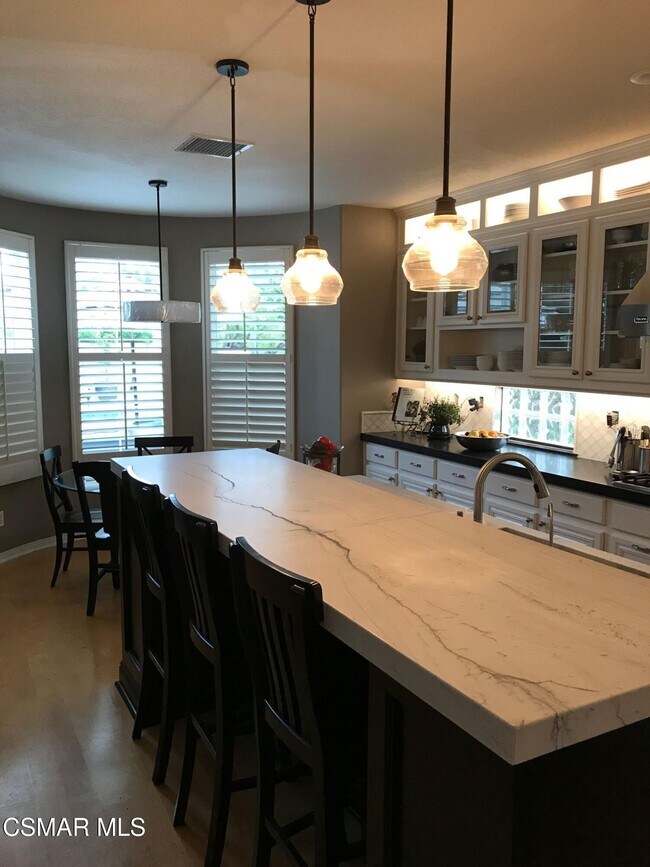 Foto del edificio - 3082 Eaglewood Ave