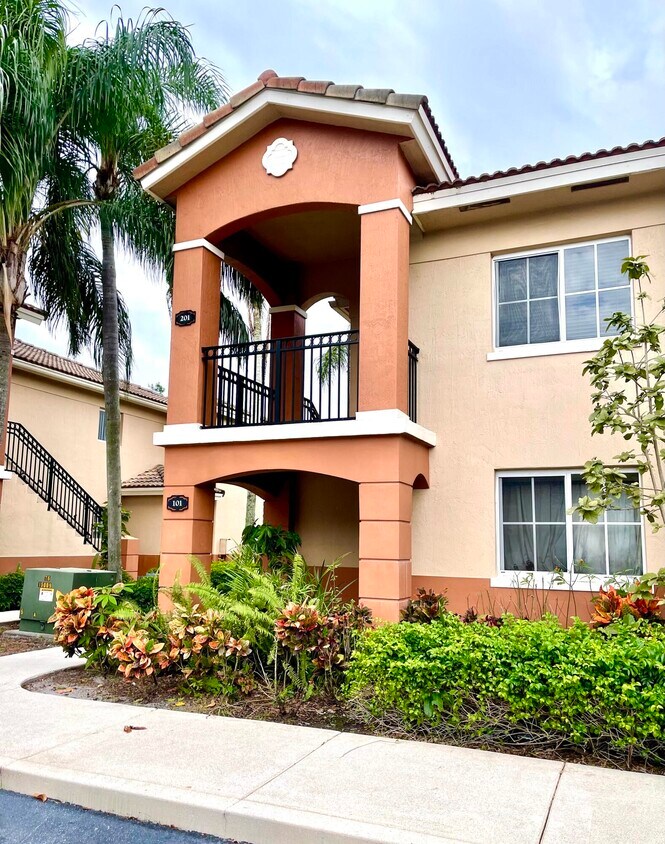 3474 Briar Bay Blvd Unit 201, Royal Palm Beach, FL 33411 Condo for