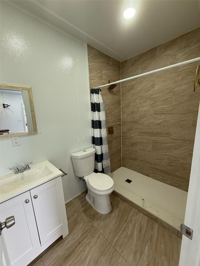 Foto del edificio - 2921 NW 70th Terrace