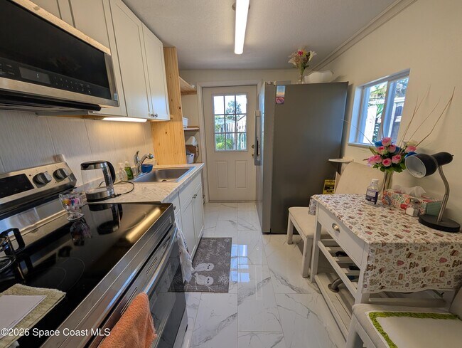 Foto del edificio - 2050 N Shannon Ave