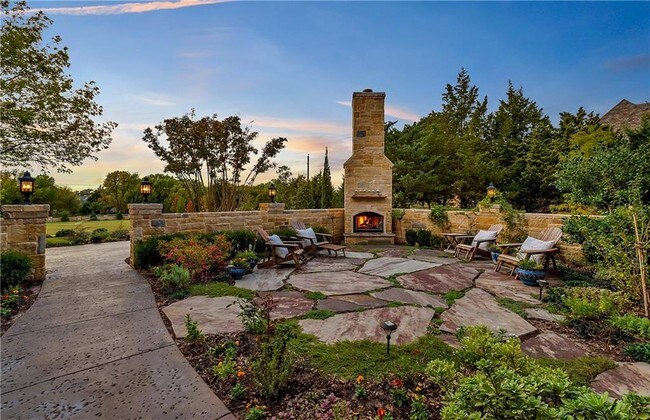 Foto del edificio - 823 S Peytonville Ave