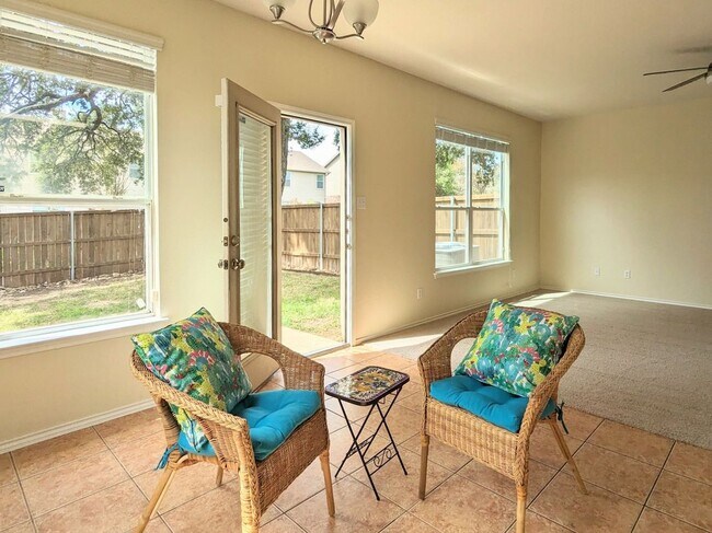 Building Photo - 27 Verde Ranch Loop