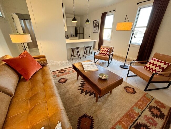 Photo - 2019 E Beckert Ave Apartment