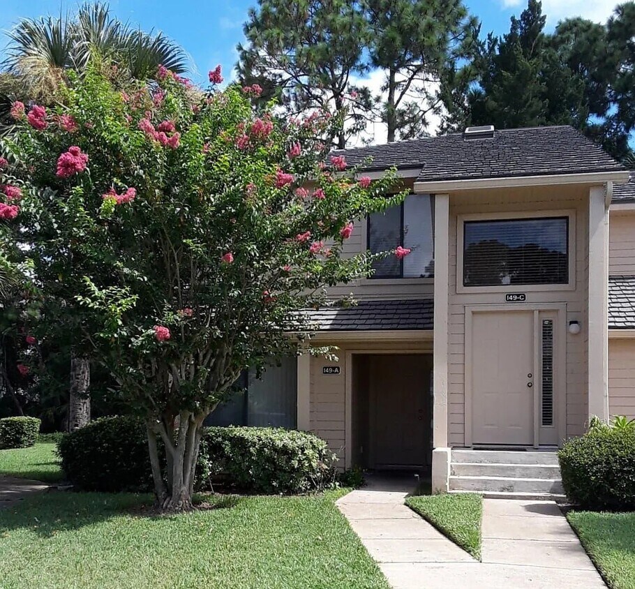 Outside unit - 149 Blue Heron Dr