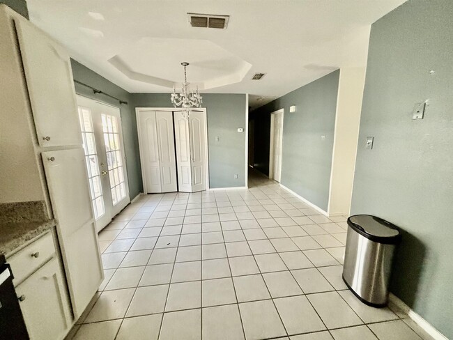 Building Photo - 3411 Morelos Dr