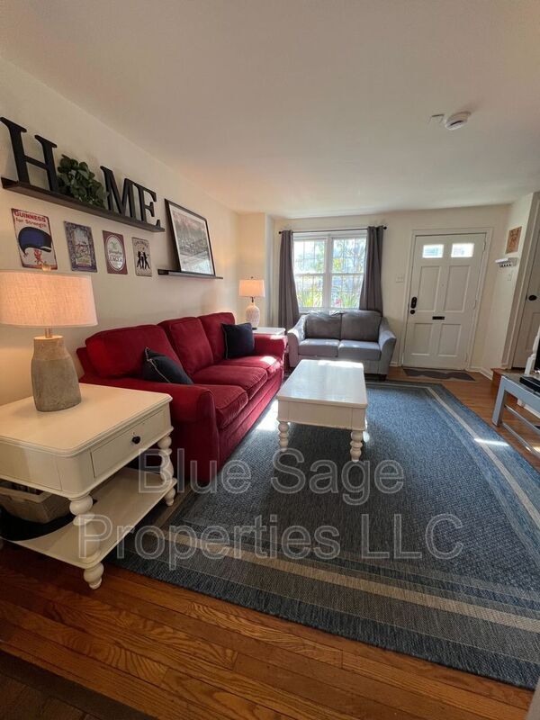 Building Photo - 113 Plant Ave