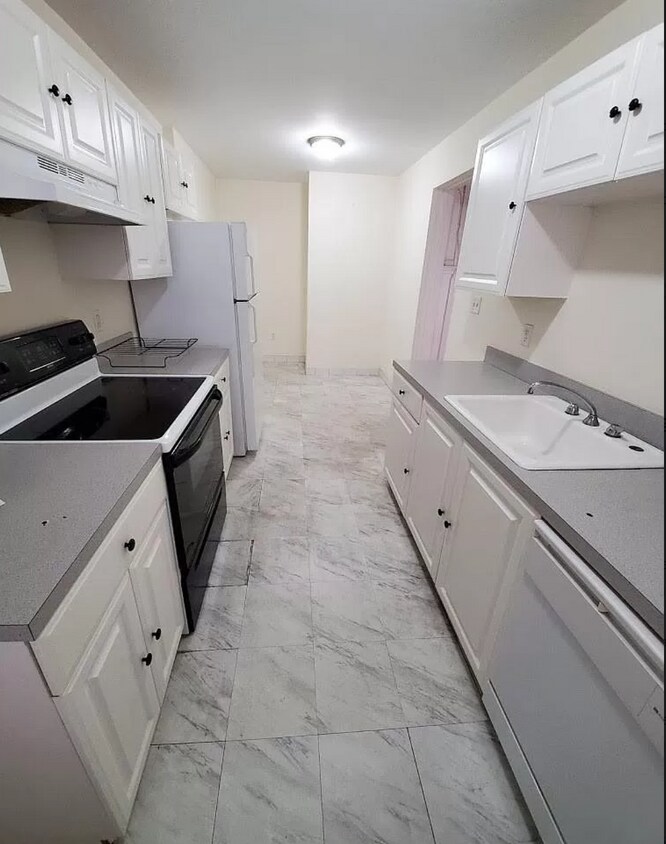 Foto principal - 452 Park Dr