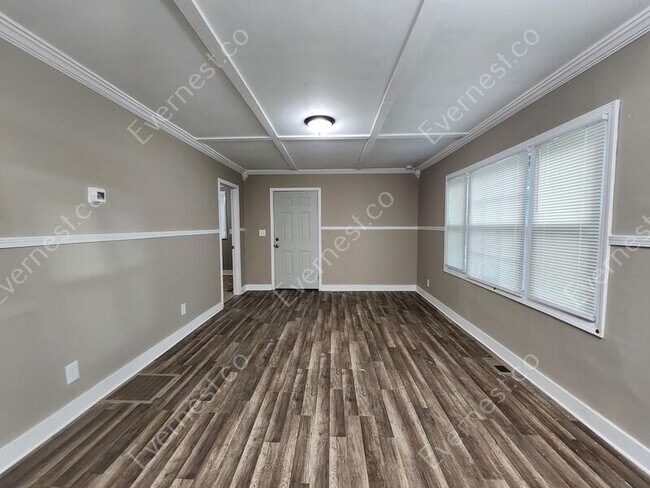 Foto del edificio - 2135 Jernigan Dr SE