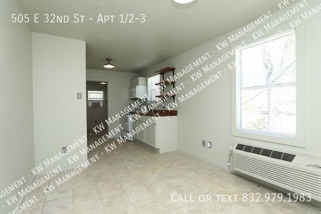 Building Photo - 505 E 32nd St