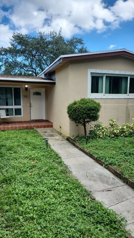 Foto principal - 948 SW 49th Terrace
