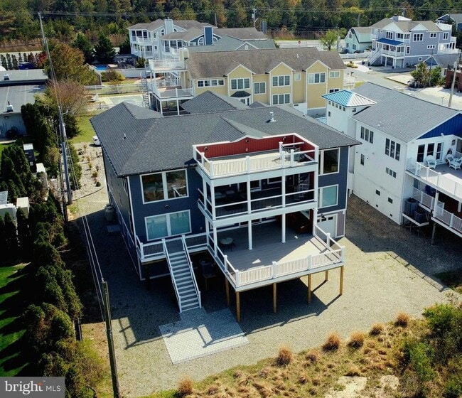 Building Photo - 5 Warren Rd