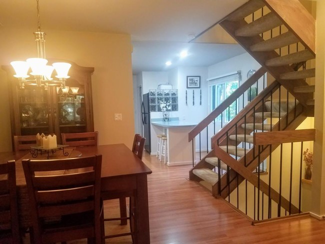 Foto del edificio - 9161 N 70th St