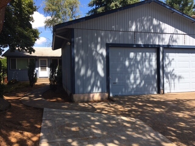 Primary Photo - 13311 Clairmont Way