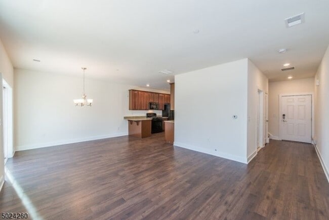 Building Photo - 207 Parkview Ln