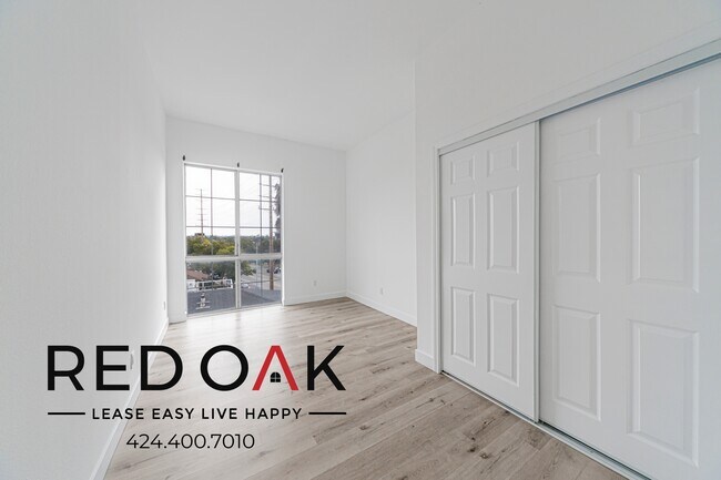 Foto del edificio - 4320 S Centinela Ave