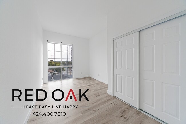 Building Photo - 4320 S Centinela Ave