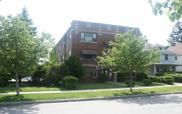 Primary Photo - The Cove Apartments