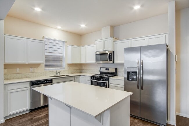 Building Photo - Beautiful 3 Bed, 2.5 Bath Rental Home in Cornelius!