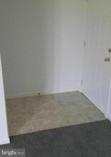 Building Photo - 61 White Pine Cir