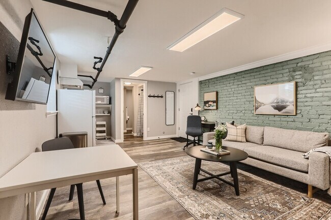 Foto del edificio - 2805 E 16th Ave