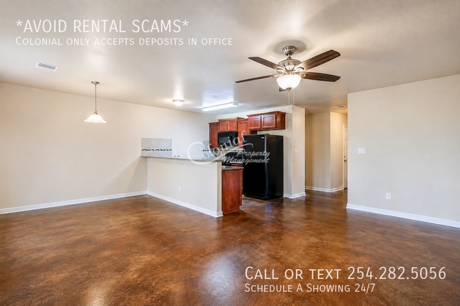 Building Photo - 809 Carla Kay Dr