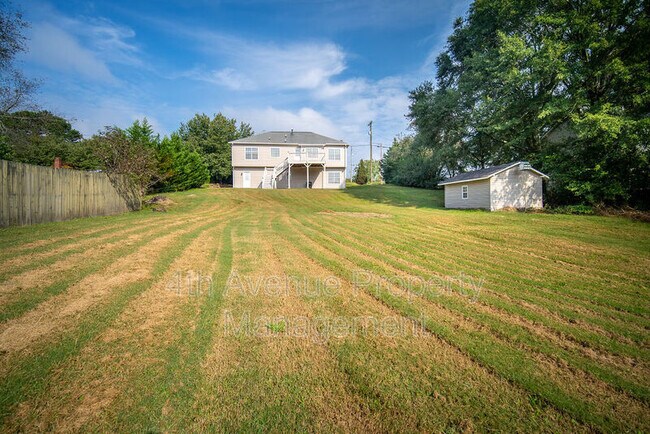 Foto del edificio - 7187 Williams Rd