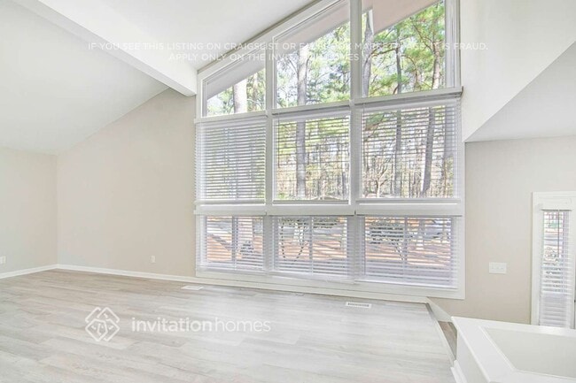 Building Photo - 16 Sunrise Pl