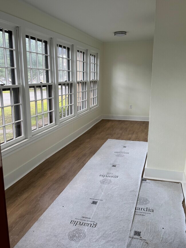7' x 20' Sunroom - 274 Main St
