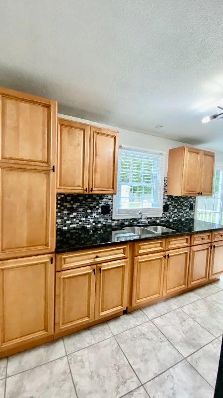 Building Photo - 15 Jones Dr