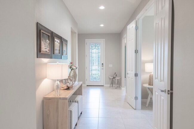 Foto del edificio - 13871 Miranese St